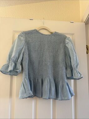 NWOT H&M xl Light Blue Smocked Peplum Women's Top